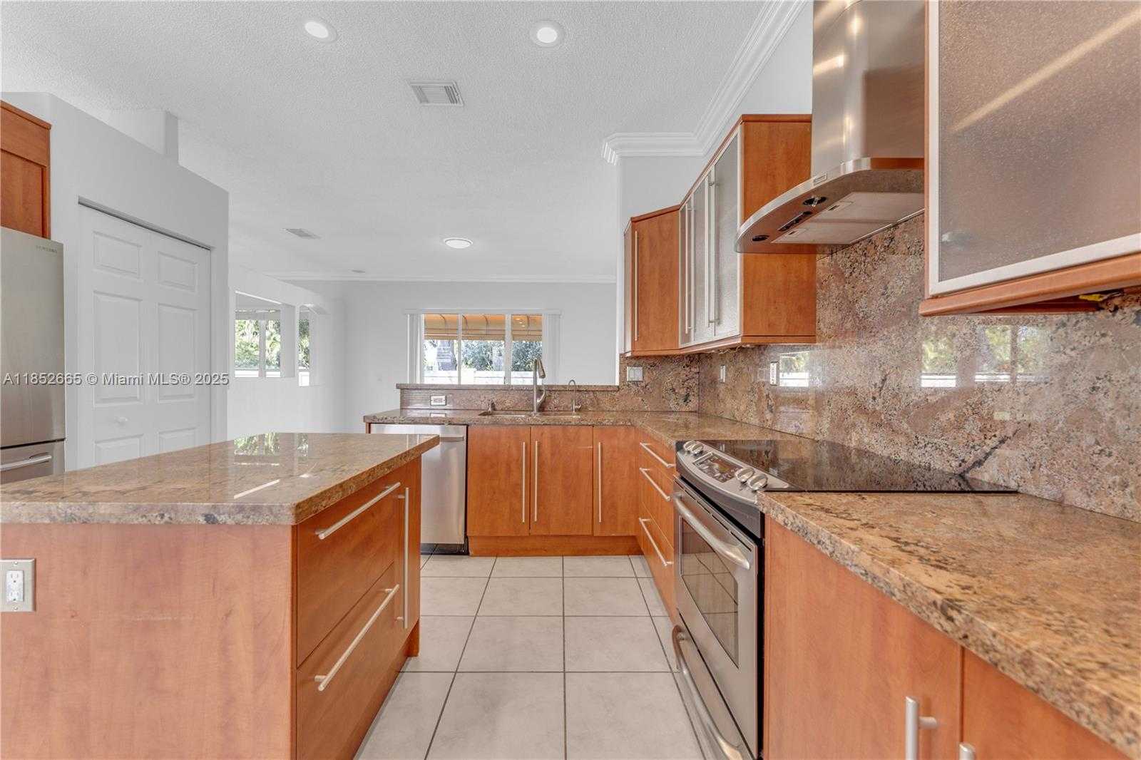 Small Image of 5355 SOUTH WEST 34TH WAY, Hollywood Number 11