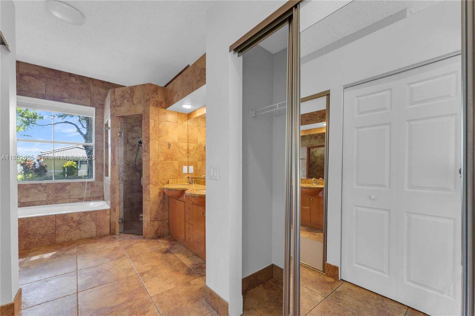 Small Image of 5355 SOUTH WEST 34TH WAY, Hollywood Number 28