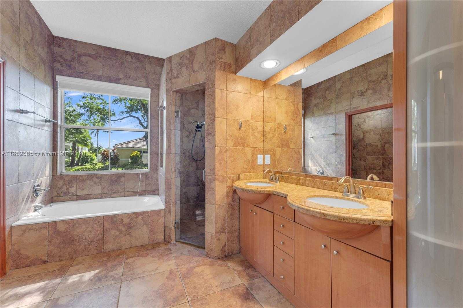 Small Image of 5355 SOUTH WEST 34TH WAY, Hollywood Number 29