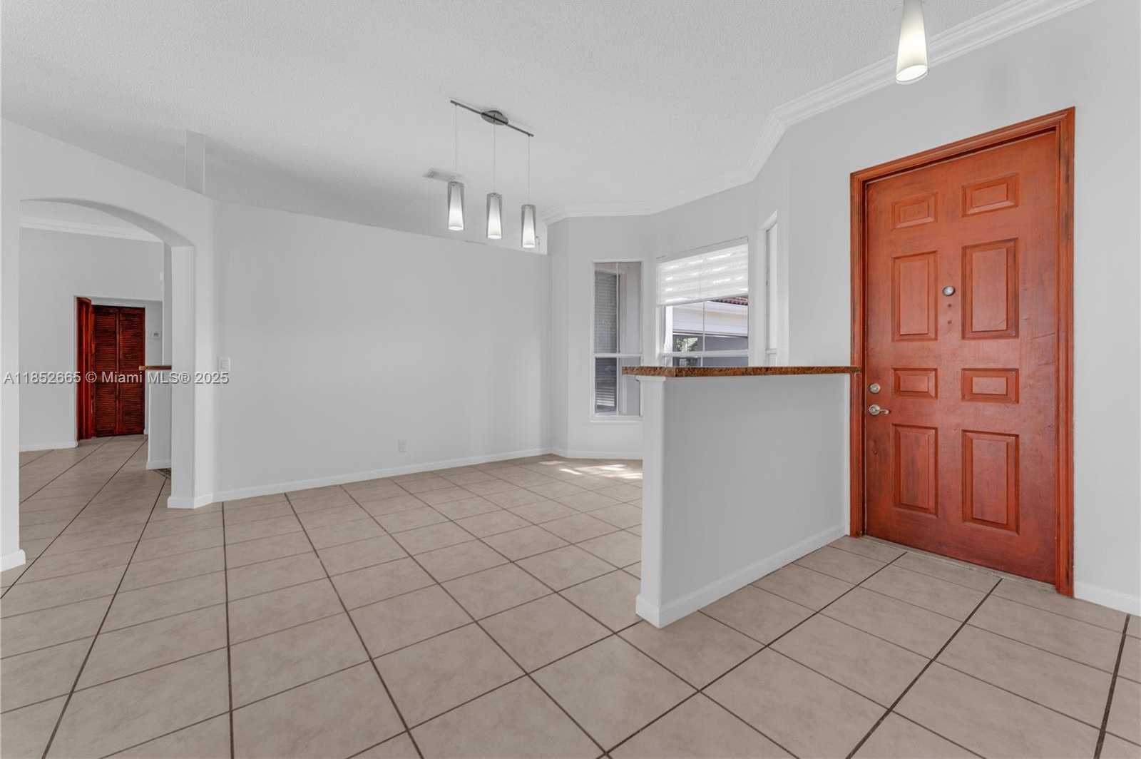 Small Image of 5355 SOUTH WEST 34TH WAY, Hollywood Number 3