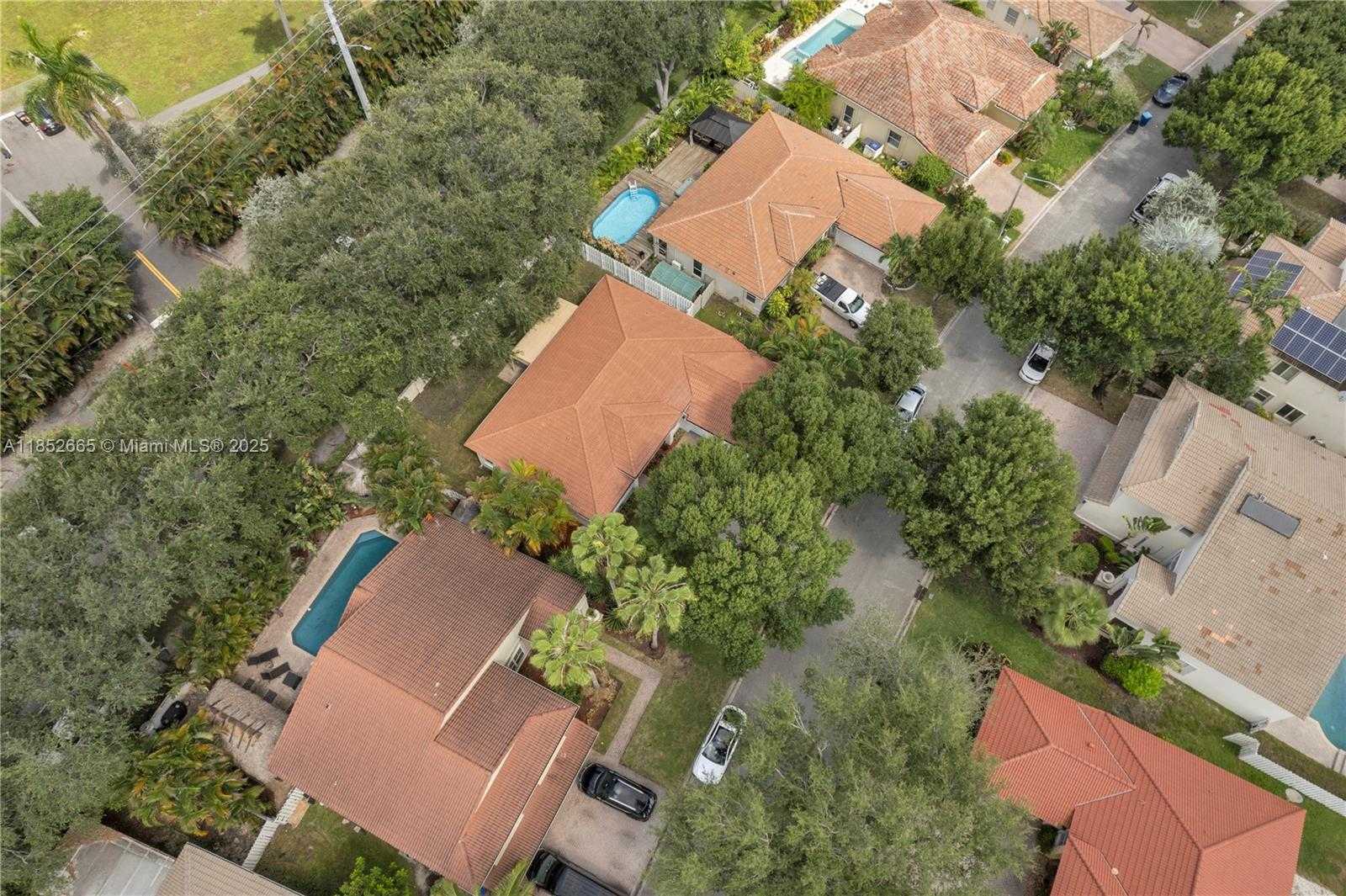 Small Image of 5355 SOUTH WEST 34TH WAY, Hollywood Number 41