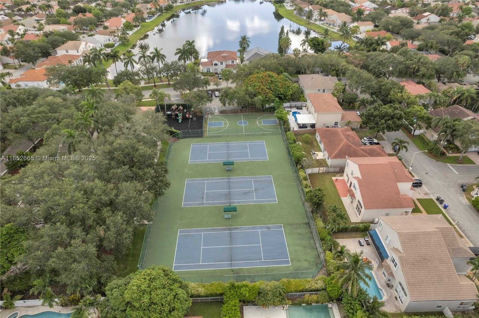 Small Image of 5355 SOUTH WEST 34TH WAY, Hollywood Number 42