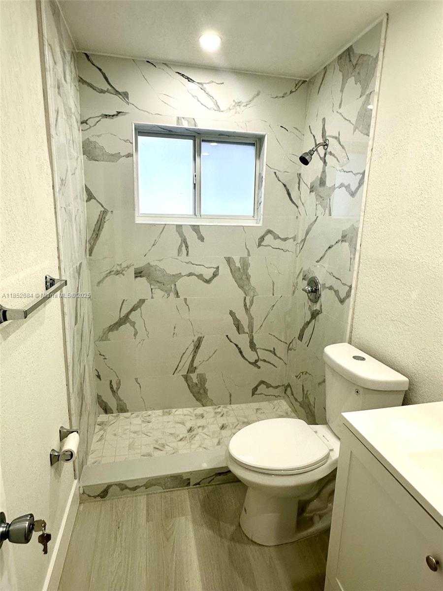Small Image of 2241 NORTH 57TH WAY, Hollywood Number 6