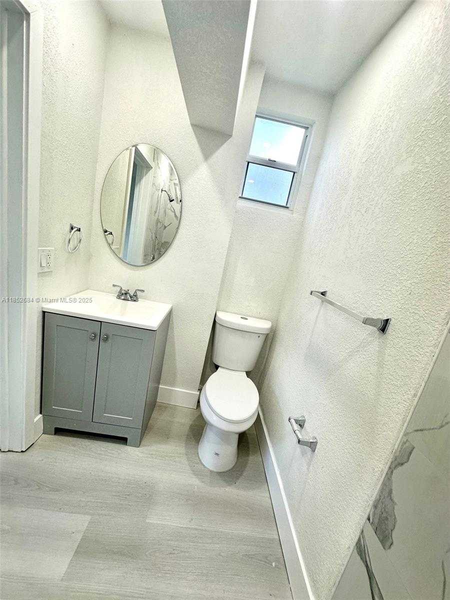 Small Image of 2241 NORTH 57TH WAY, Hollywood Number 9