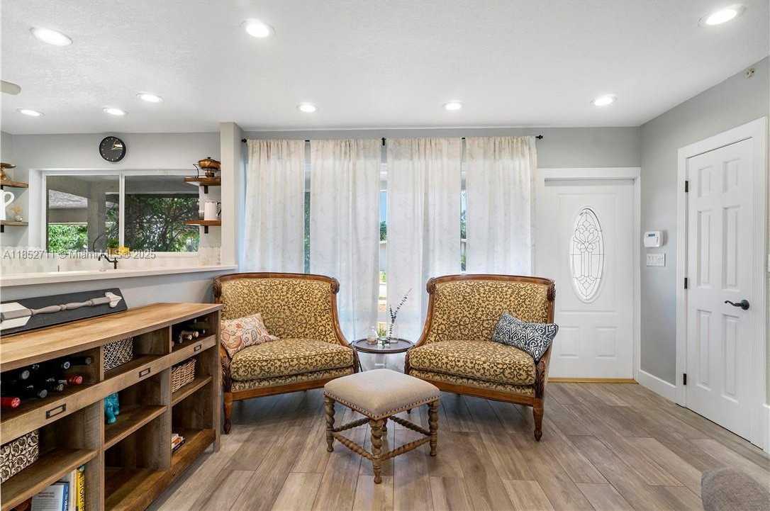 Small Image of 2365 SOUTH WEST 34TH WAY, Fort Lauderdale Number 11
