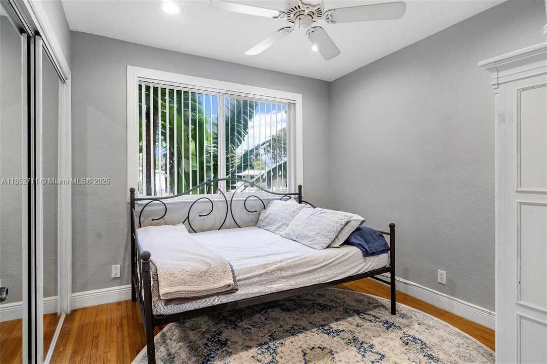 Small Image of 2365 SOUTH WEST 34TH WAY, Fort Lauderdale Number 17