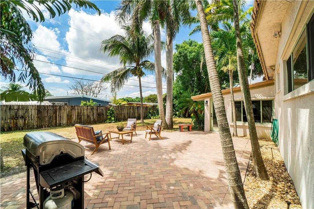 Small Image of 2365 SOUTH WEST 34TH WAY, Fort Lauderdale Number 22