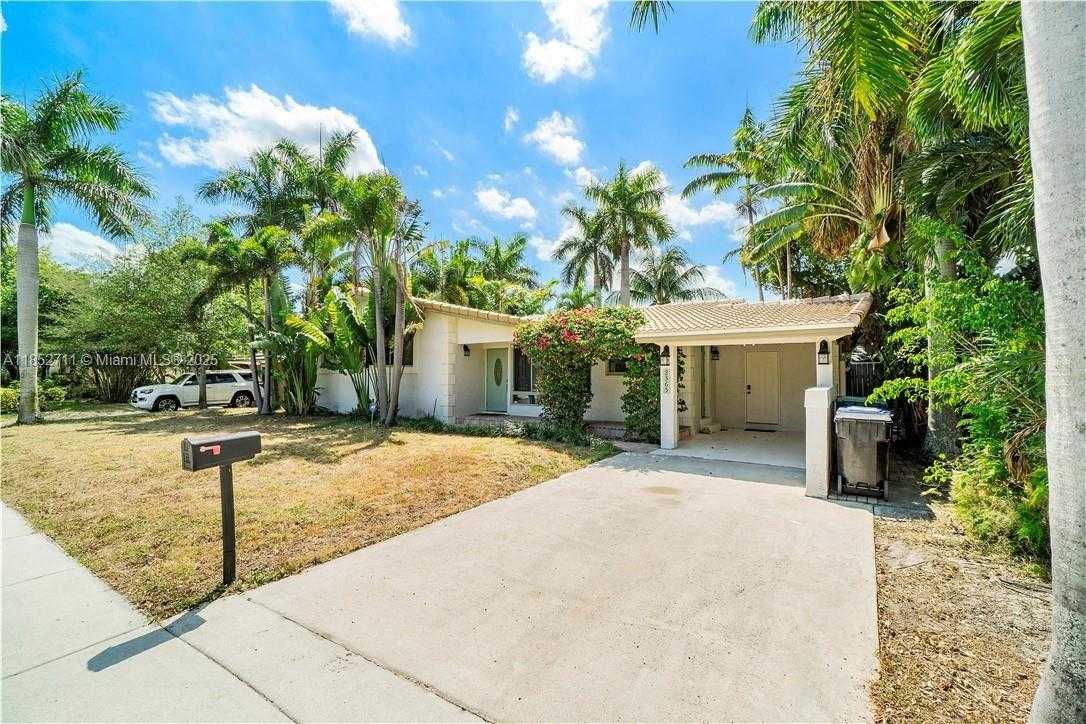 Small Image of 2365 SOUTH WEST 34TH WAY, Fort Lauderdale Number 4