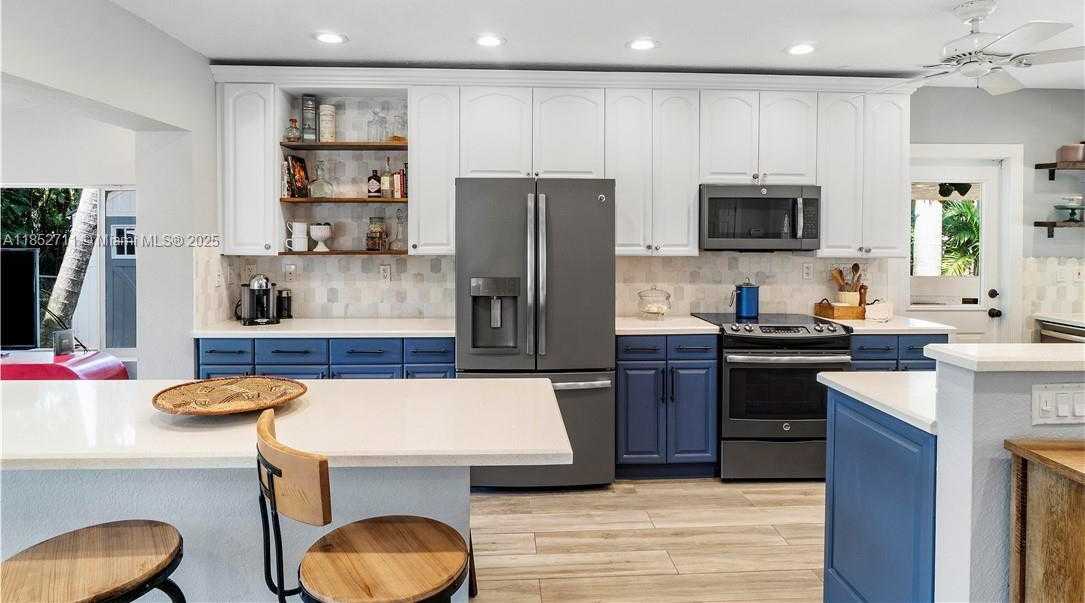 Small Image of 2365 SOUTH WEST 34TH WAY, Fort Lauderdale Number 6