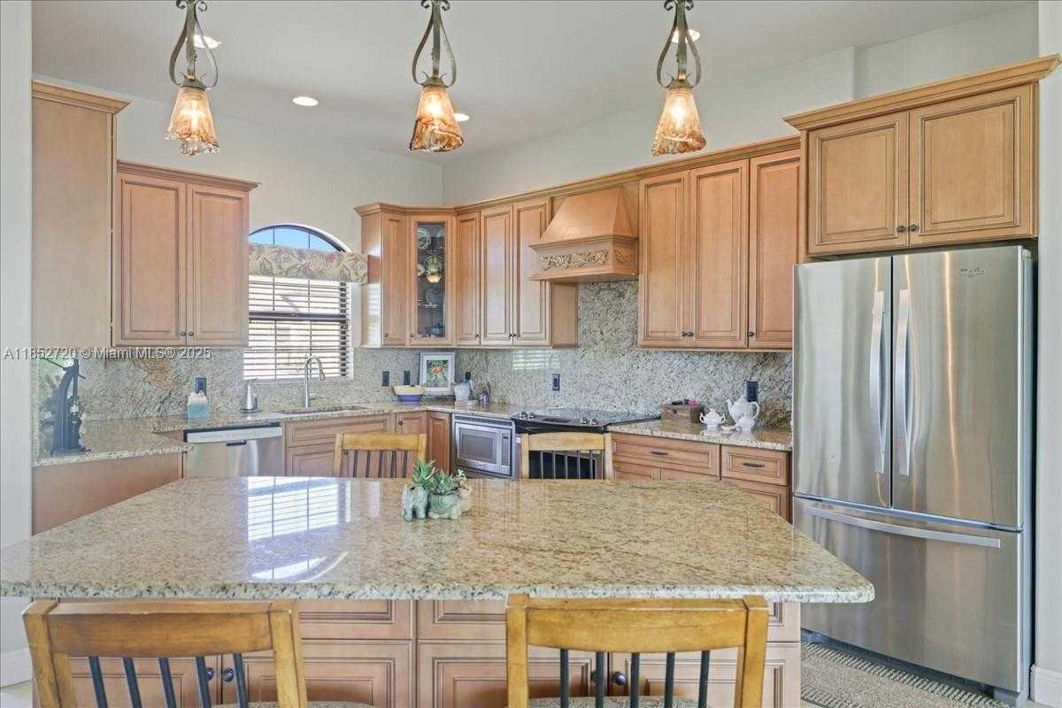Small Image of 413 NORTH WEST 39TH AVE, Cape Coral Number 10