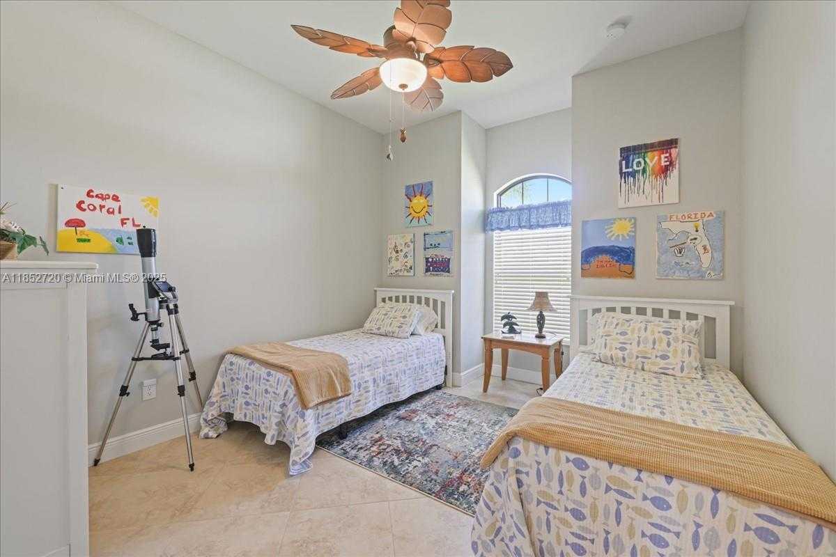 Small Image of 413 NORTH WEST 39TH AVE, Cape Coral Number 22