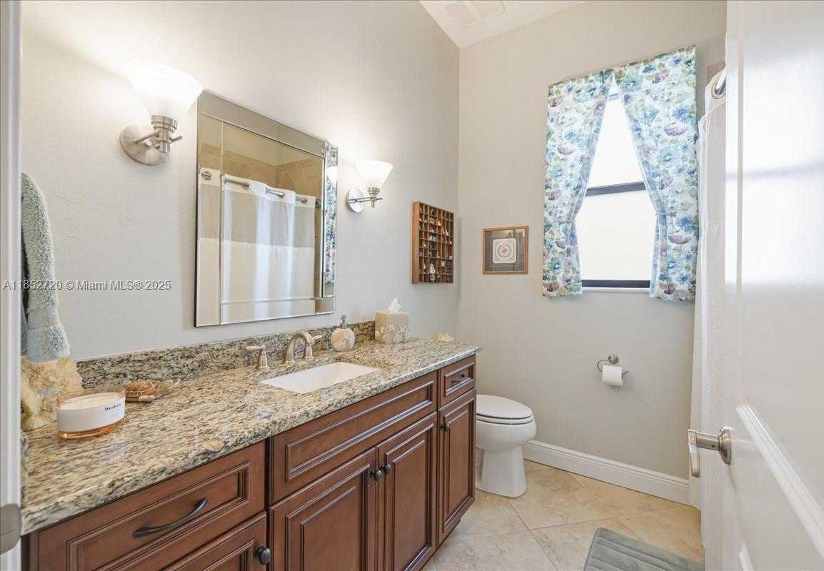 Small Image of 413 NORTH WEST 39TH AVE, Cape Coral Number 23