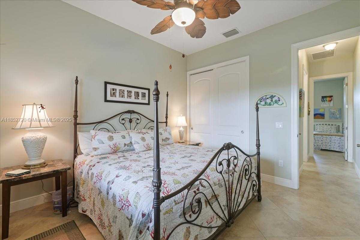 Small Image of 413 NORTH WEST 39TH AVE, Cape Coral Number 25