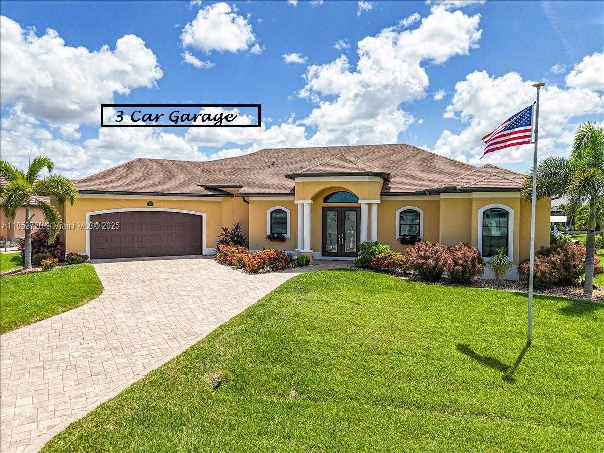 Small Image of 413 NORTH WEST 39TH AVE, Cape Coral Number 3