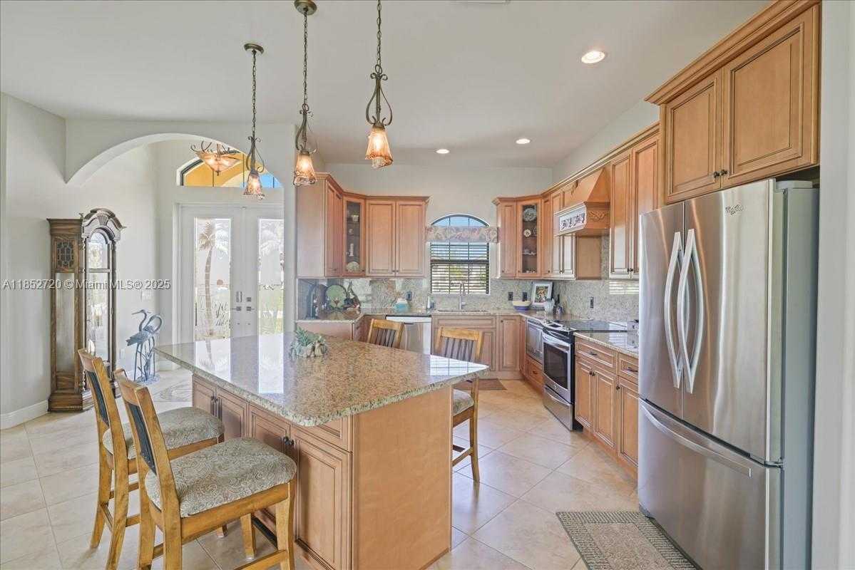 Small Image of 413 NORTH WEST 39TH AVE, Cape Coral Number 9