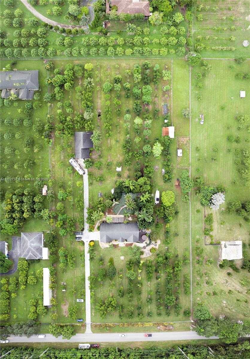 Small Image of 27800 SOUTH WEST 182ND AVE, Homestead Number 64