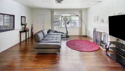 Small Image of 231 NORTH EAST 48TH TER, Miami Number 3