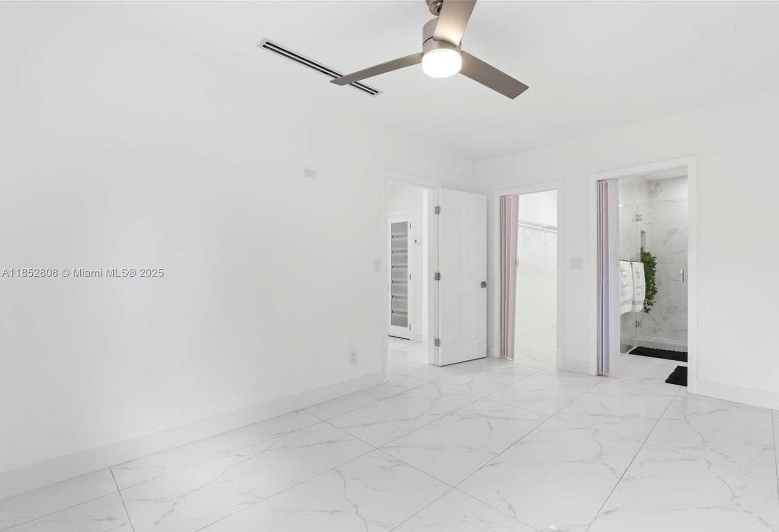Small Image of 4205 EAST 10TH AVE, Hialeah Number 13