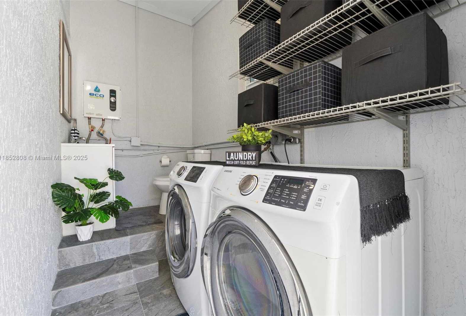 Small Image of 4205 EAST 10TH AVE, Hialeah Number 26