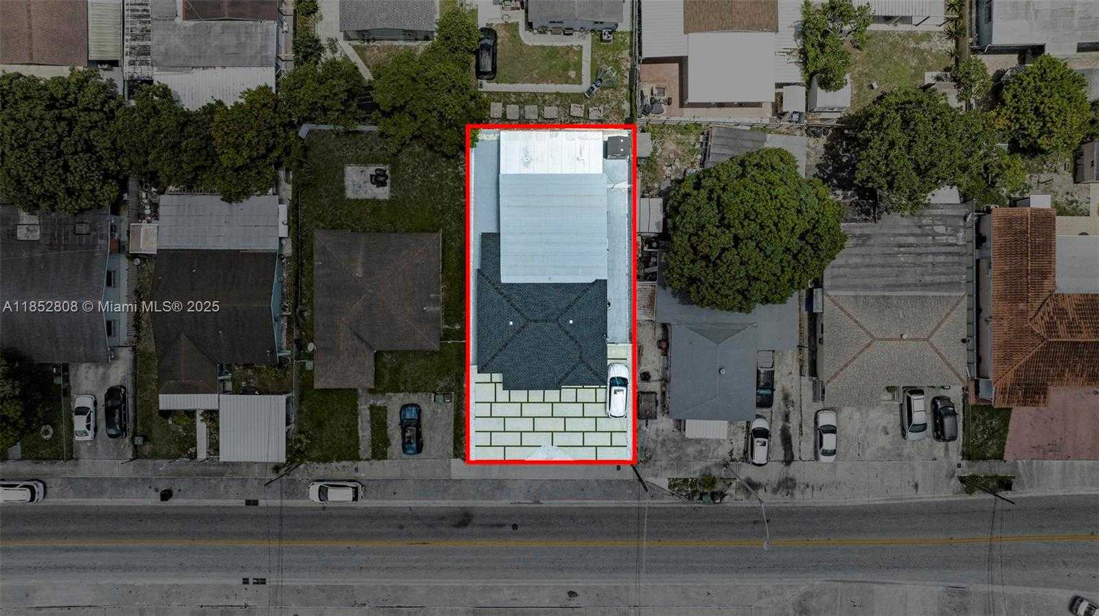 Small Image of 4205 EAST 10TH AVE, Hialeah Number 28