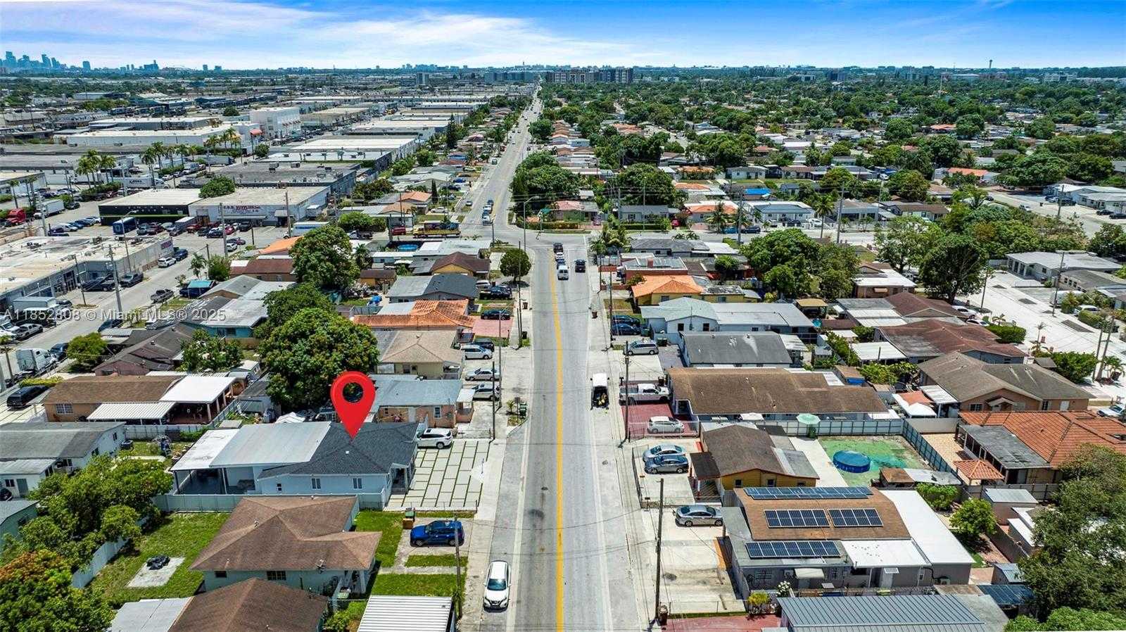 Small Image of 4205 EAST 10TH AVE, Hialeah Number 33