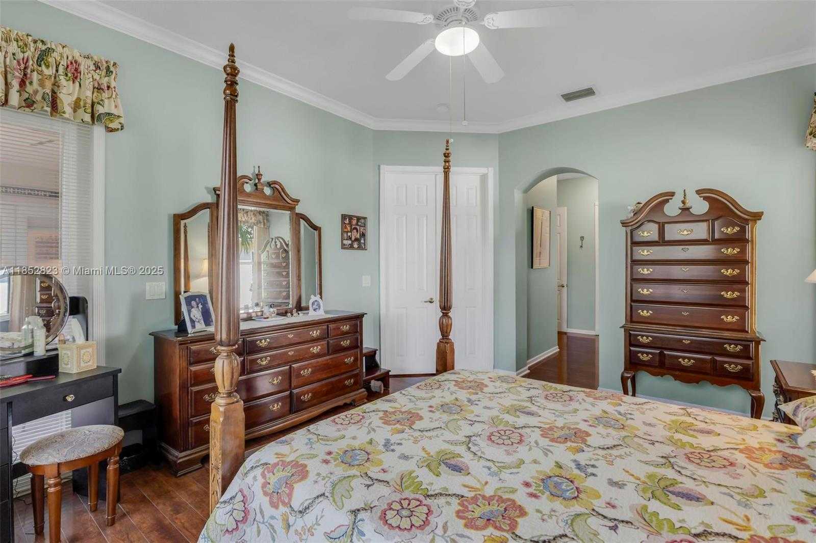 Small Image of 6529 JOG ESTATES LN, Boynton Beach Number 14