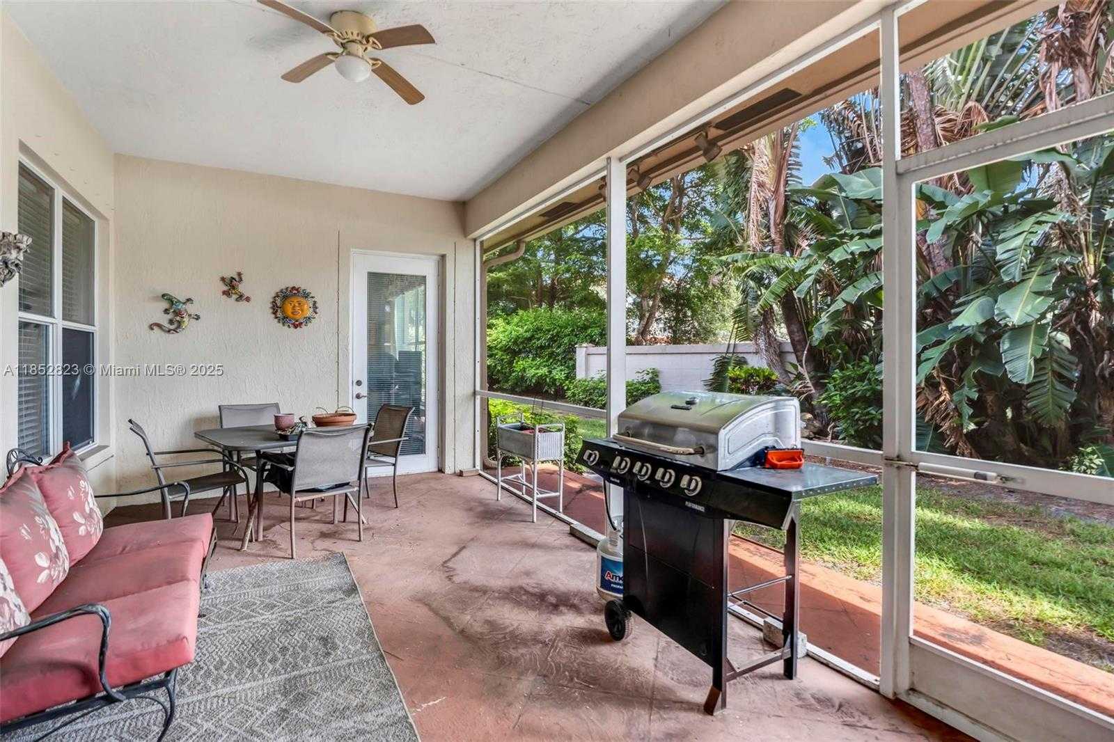 Small Image of 6529 JOG ESTATES LN, Boynton Beach Number 21