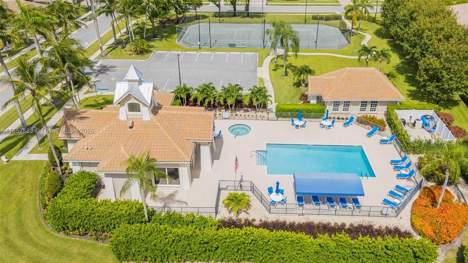 Small Image of 6529 JOG ESTATES LN, Boynton Beach Number 25