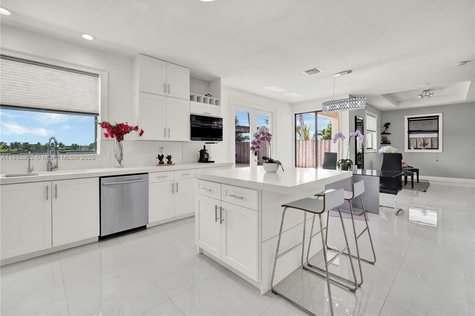 Small Image of 557 SOUTH EAST 37TH PLACE, Homestead Number 19