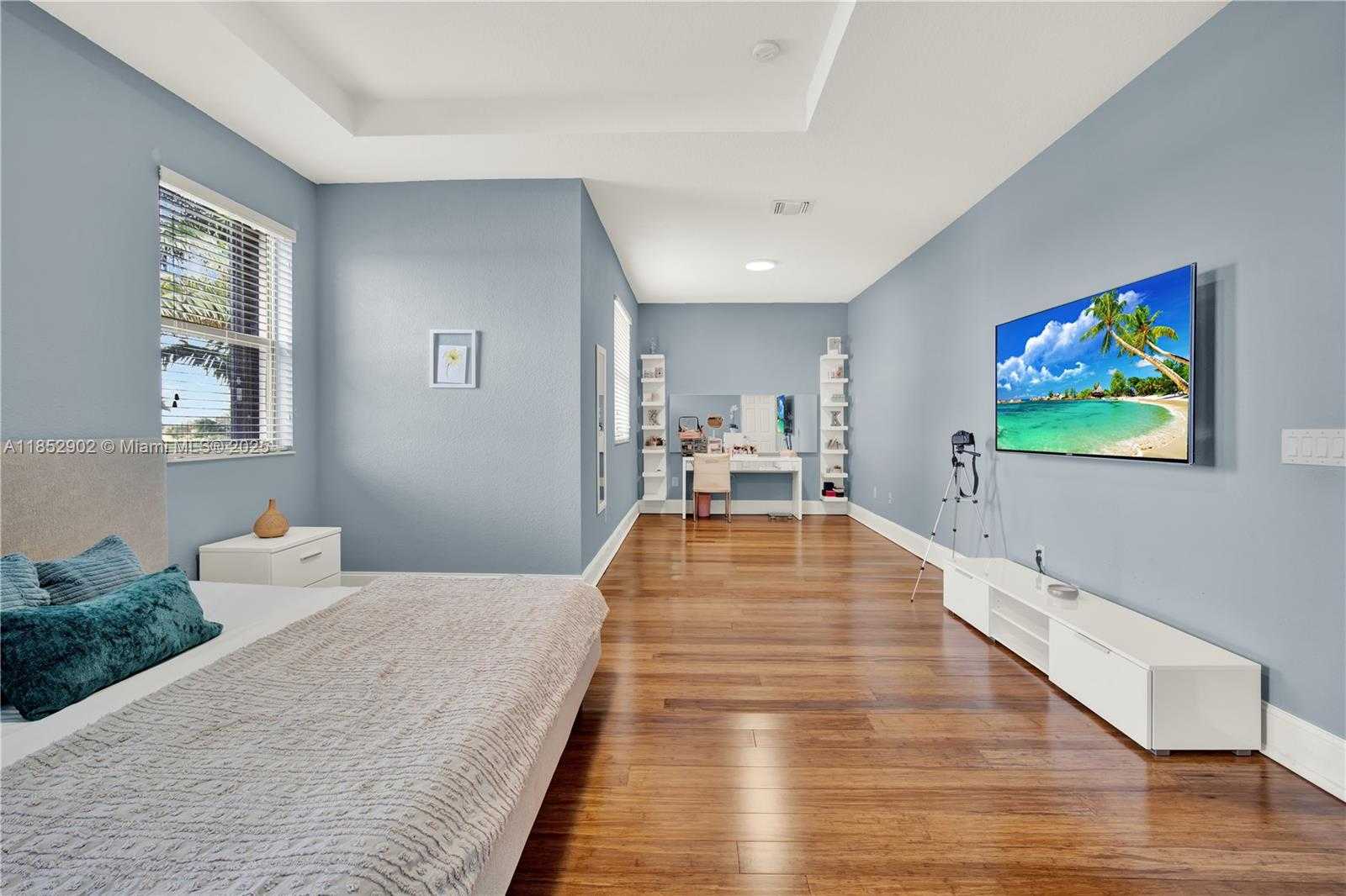 Small Image of 557 SOUTH EAST 37TH PLACE, Homestead Number 27