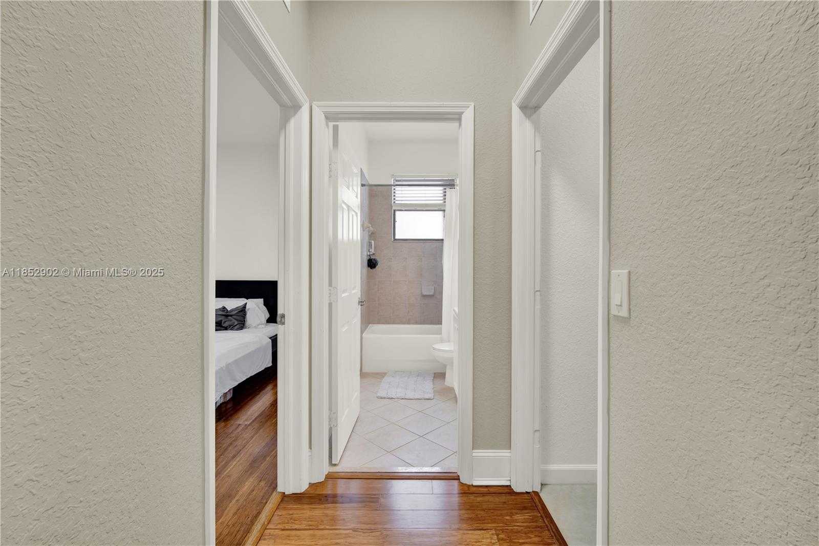 Small Image of 557 SOUTH EAST 37TH PLACE, Homestead Number 37