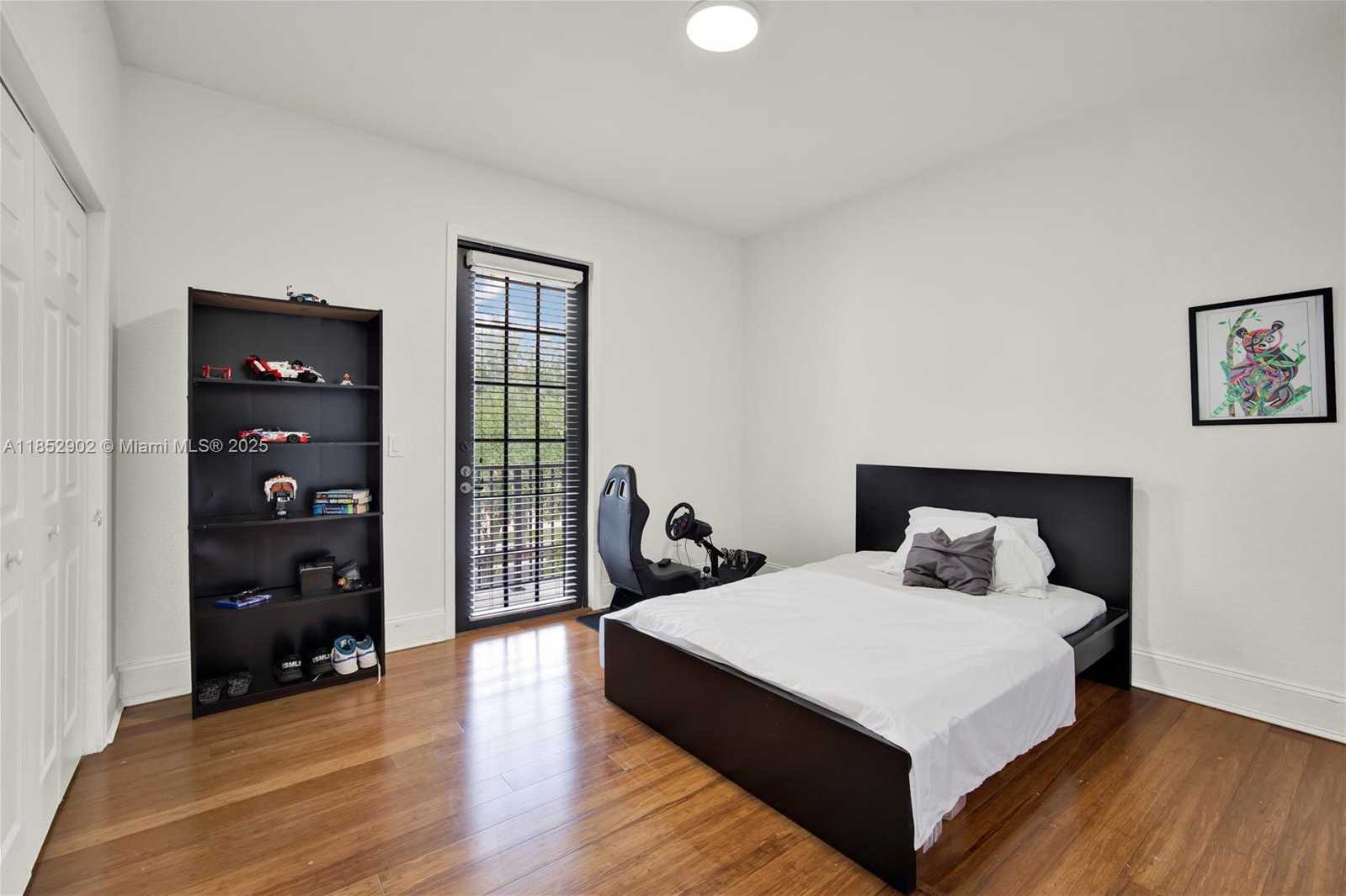 Small Image of 557 SOUTH EAST 37TH PLACE, Homestead Number 39