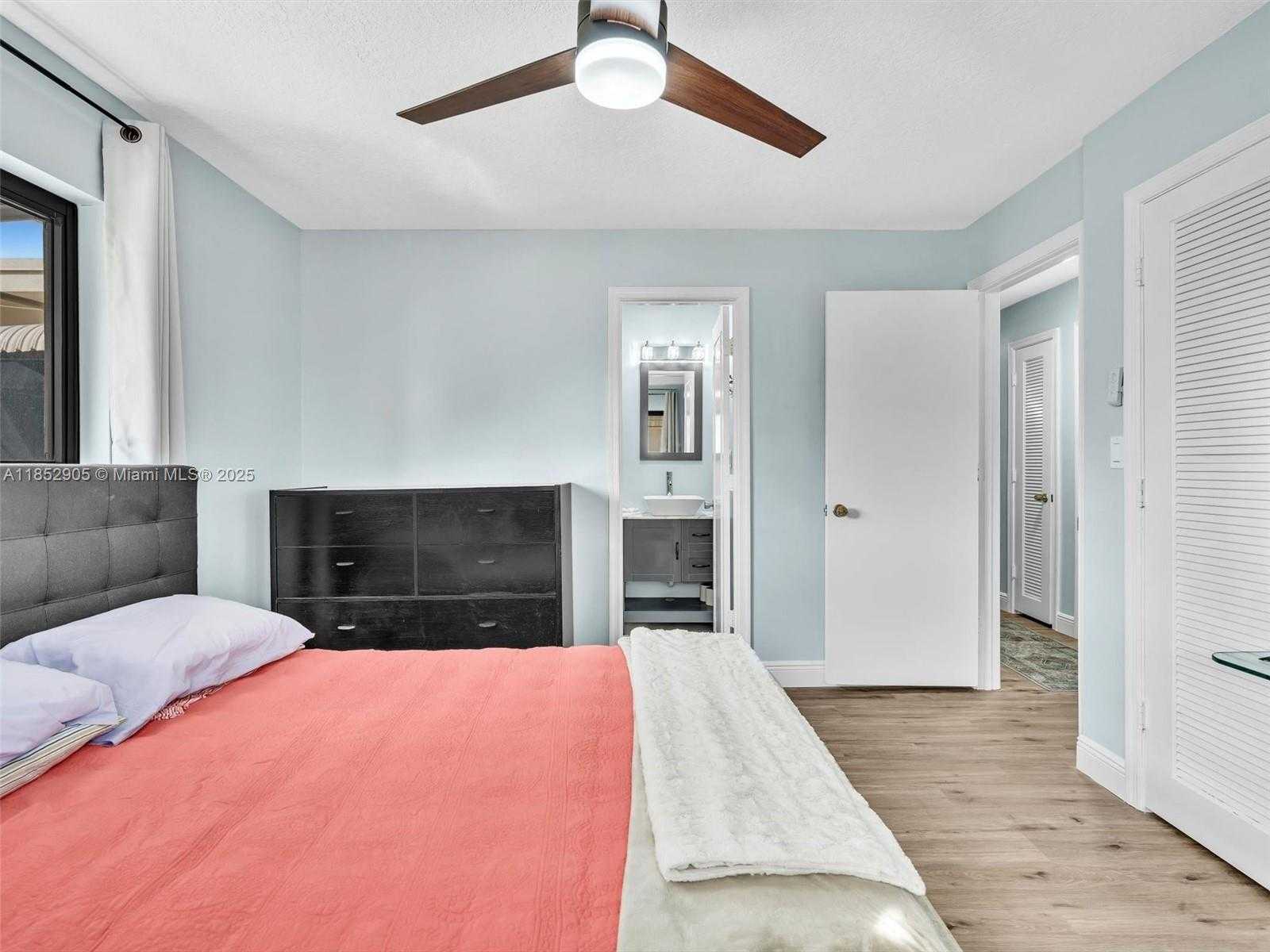 Small Image of 6708 NORTH WEST 58TH CT, Tamarac Number 13