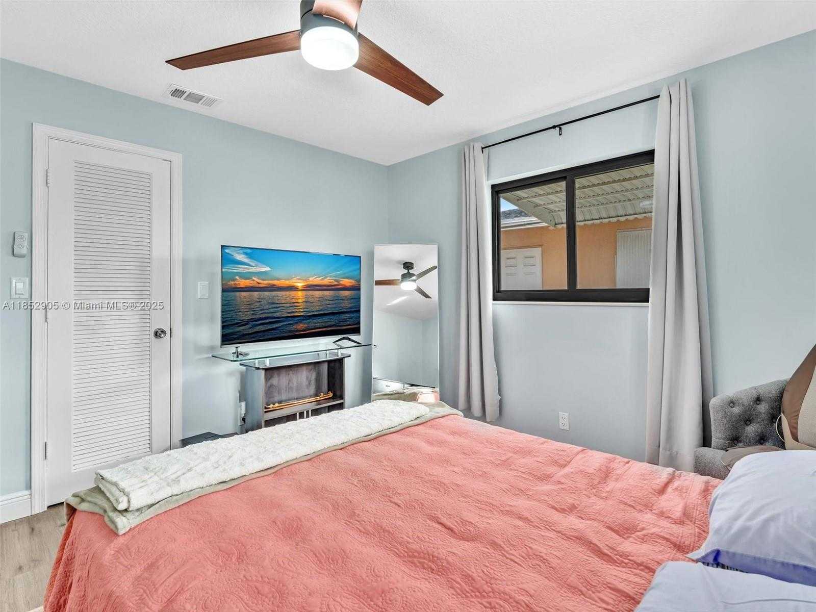 Small Image of 6708 NORTH WEST 58TH CT, Tamarac Number 14