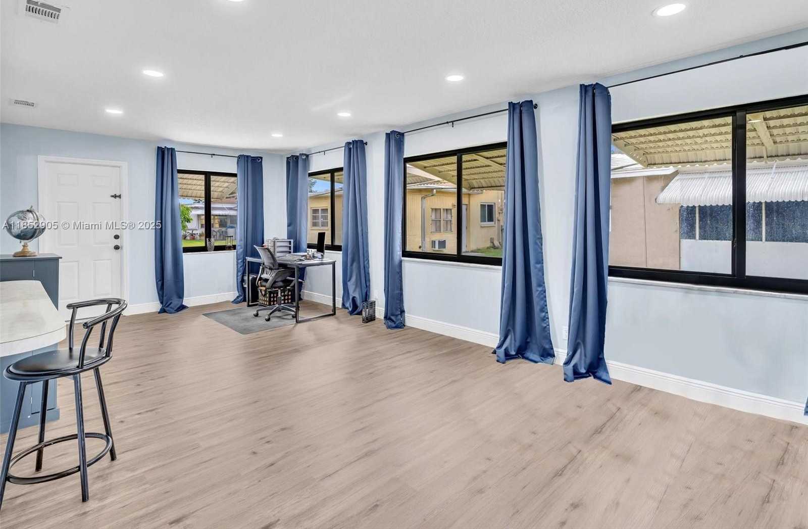 Small Image of 6708 NORTH WEST 58TH CT, Tamarac Number 9