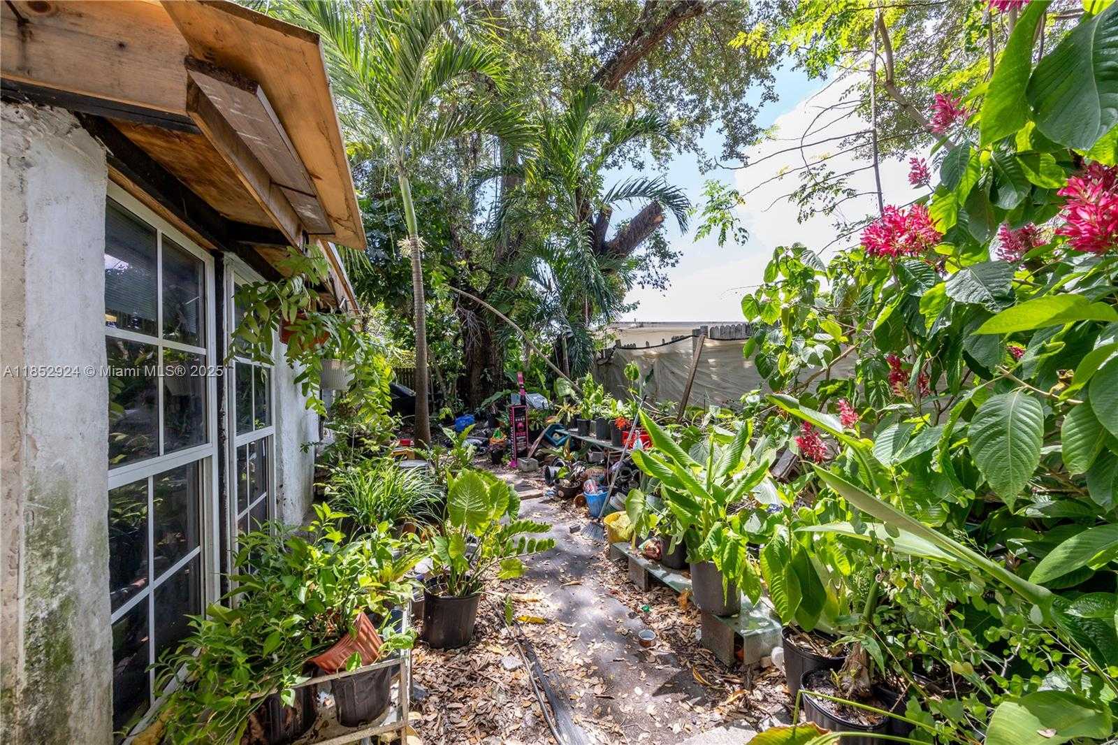 Small Image of 14350 NORTH EAST 8TH AVE, North Miami Number 14