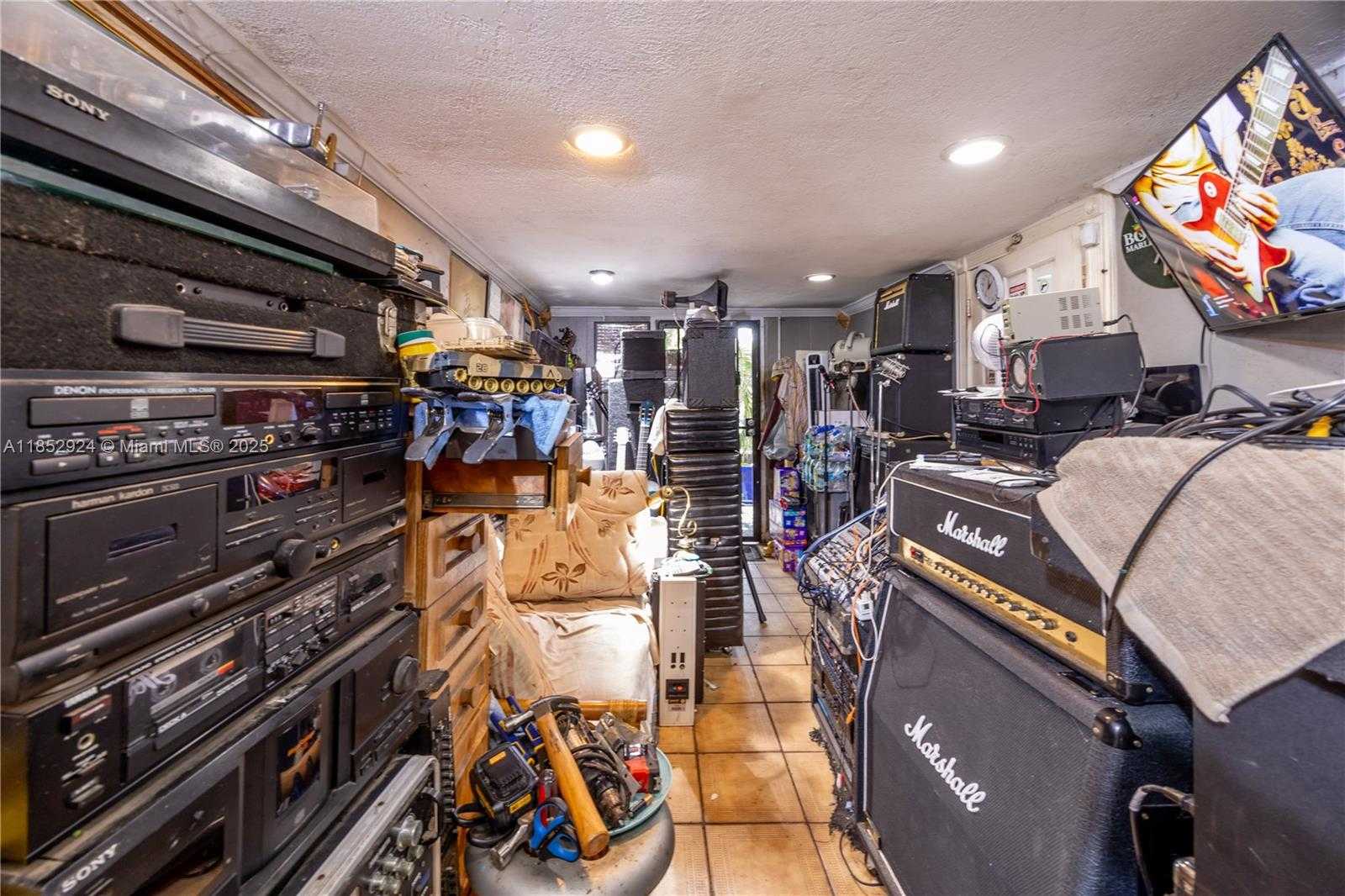 Small Image of 14350 NORTH EAST 8TH AVE, North Miami Number 16