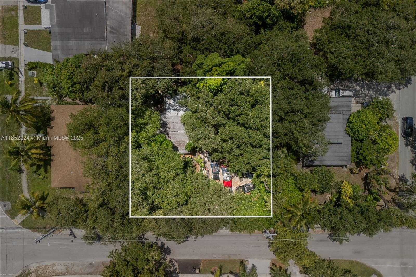 Small Image of 14350 NORTH EAST 8TH AVE, North Miami Number 2