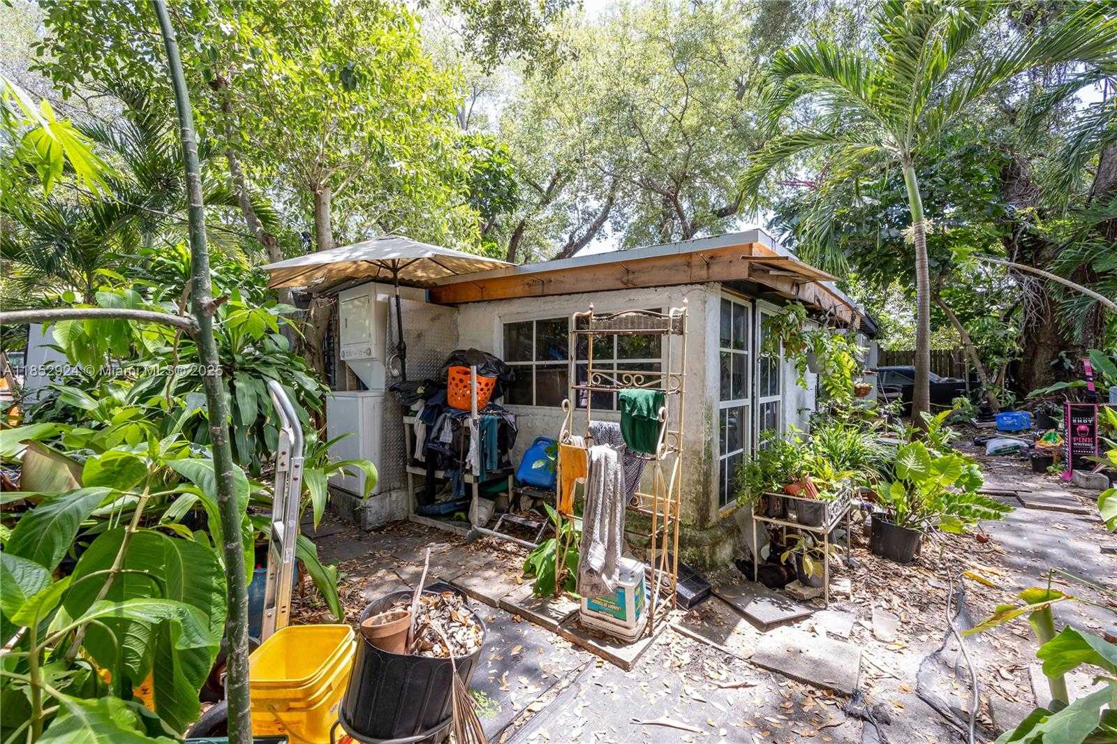Small Image of 14350 NORTH EAST 8TH AVE, North Miami Number 9