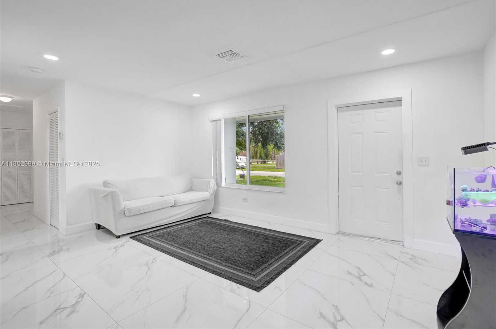 Small Image of 311 SOUTH WEST 68TH TER, Pembroke Pines Number 7