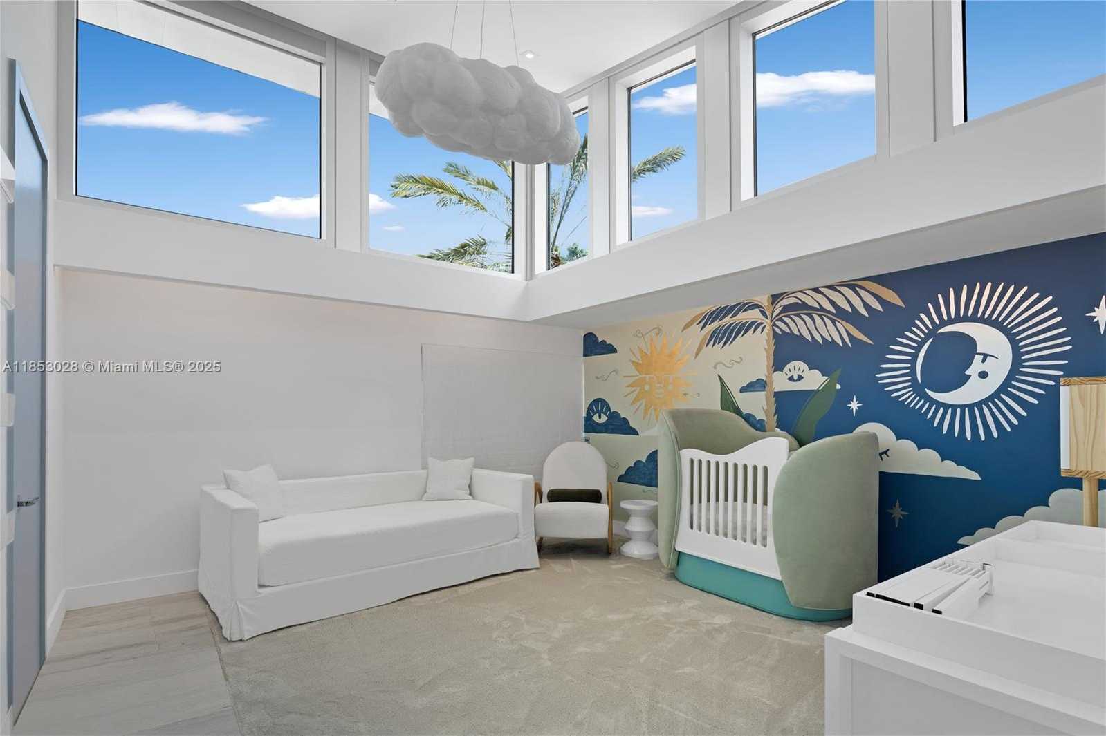 Small Image of 7815 ATLANTIC WAY, Miami Beach Number 17