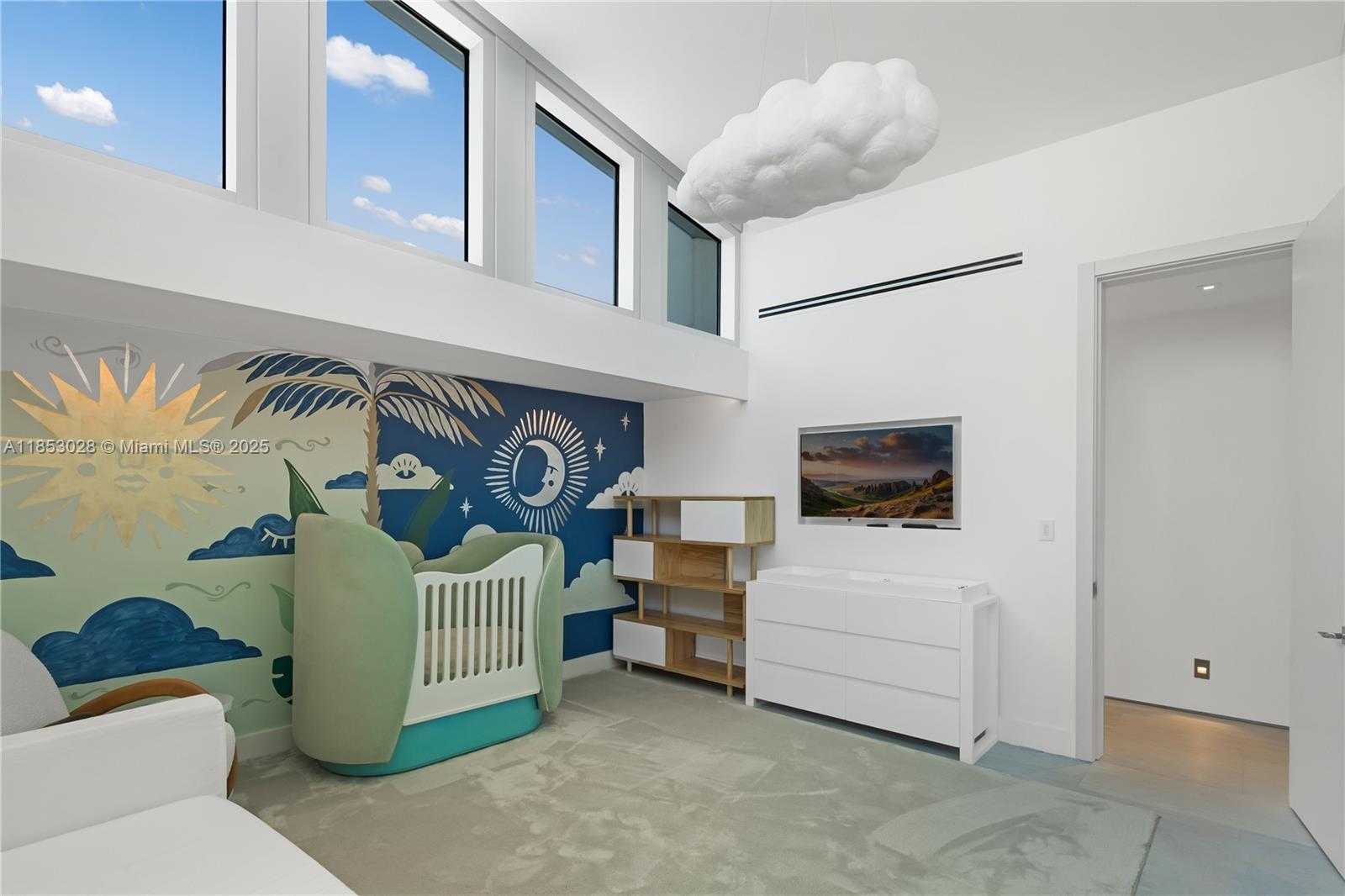 Small Image of 7815 ATLANTIC WAY, Miami Beach Number 18