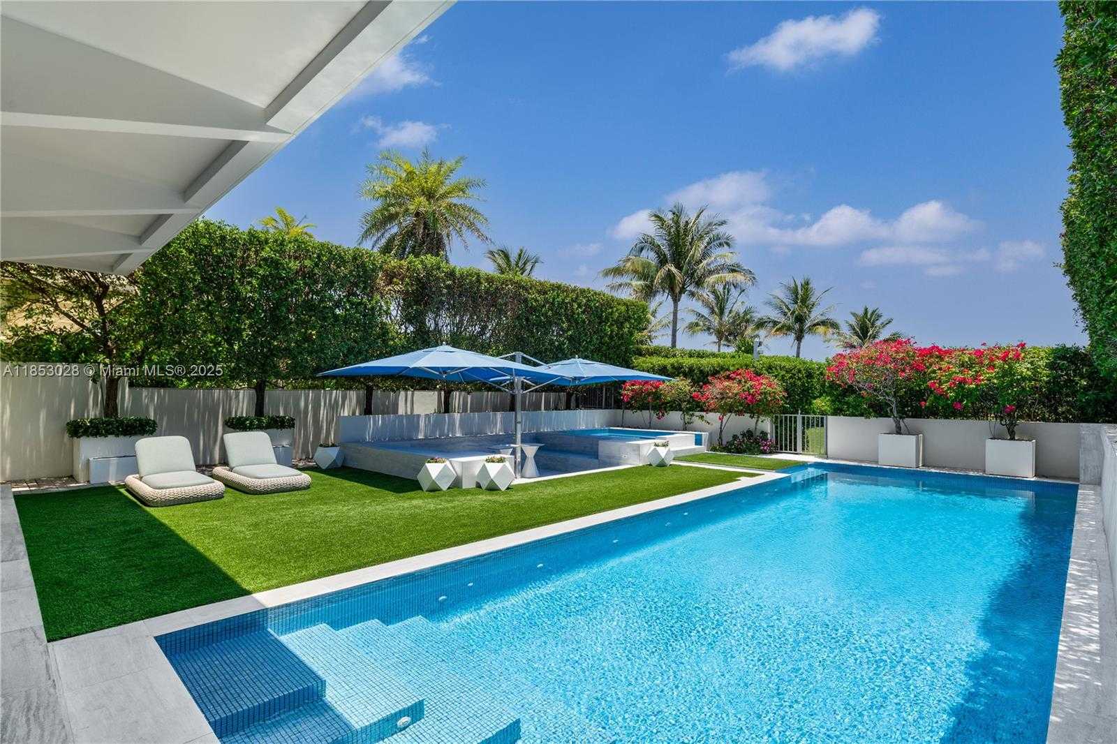 Small Image of 7815 ATLANTIC WAY, Miami Beach Number 21