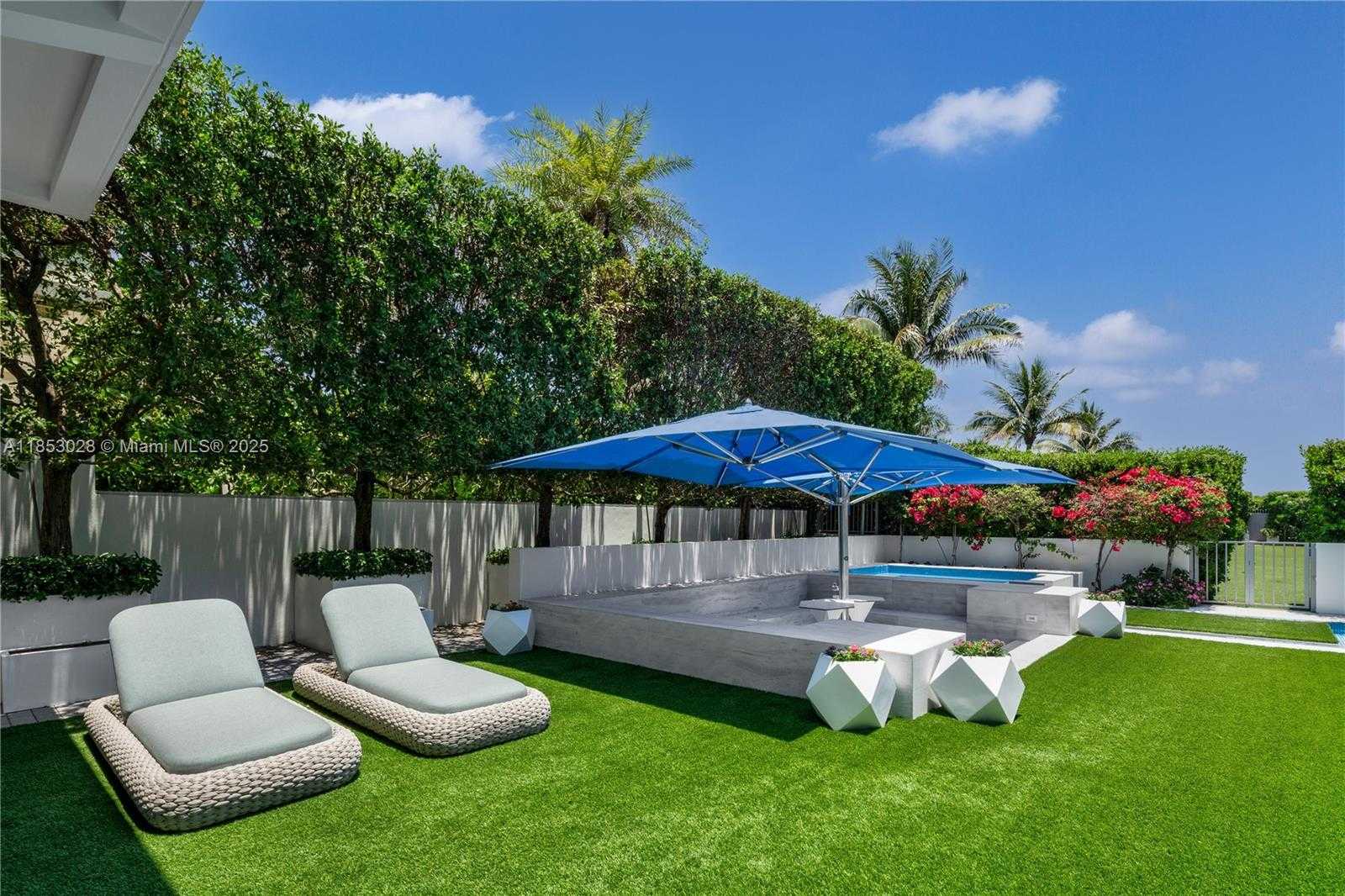Small Image of 7815 ATLANTIC WAY, Miami Beach Number 22
