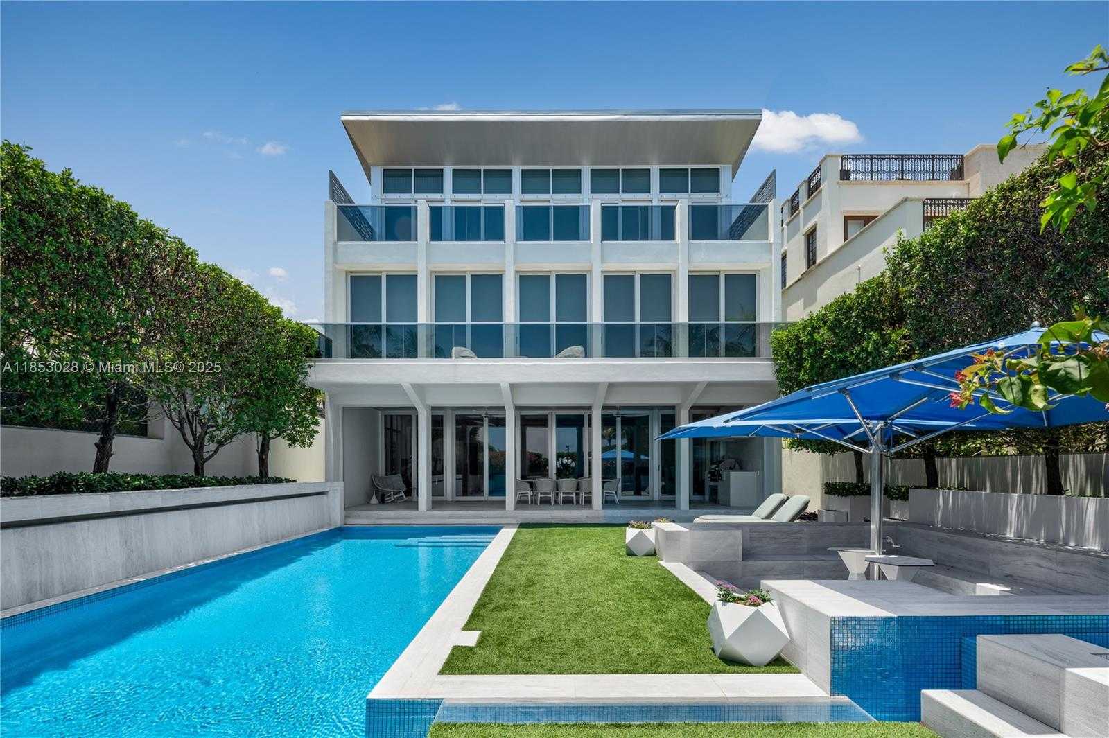 Small Image of 7815 ATLANTIC WAY, Miami Beach Number 23
