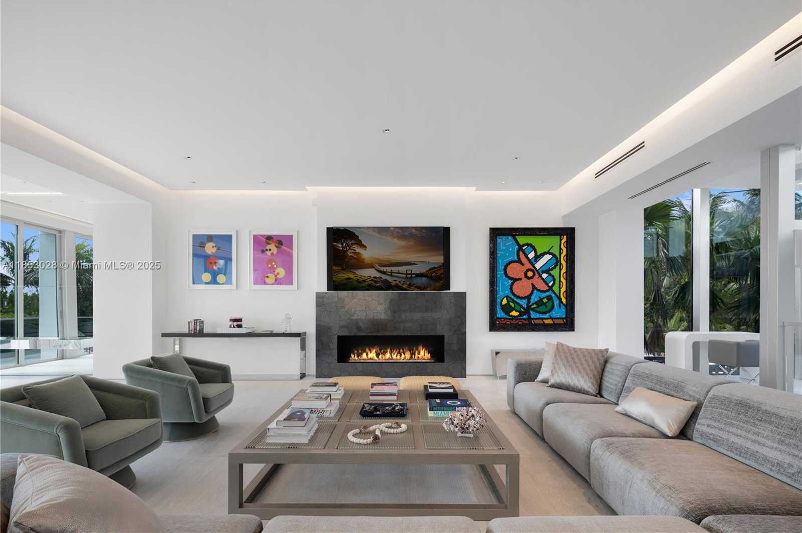 Small Image of 7815 ATLANTIC WAY, Miami Beach Number 7