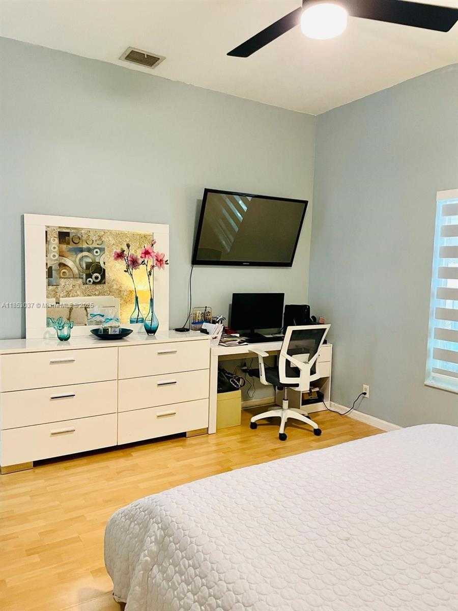Small Image of 18336 NORTH WEST 6TH ST, Pembroke Pines Number 18