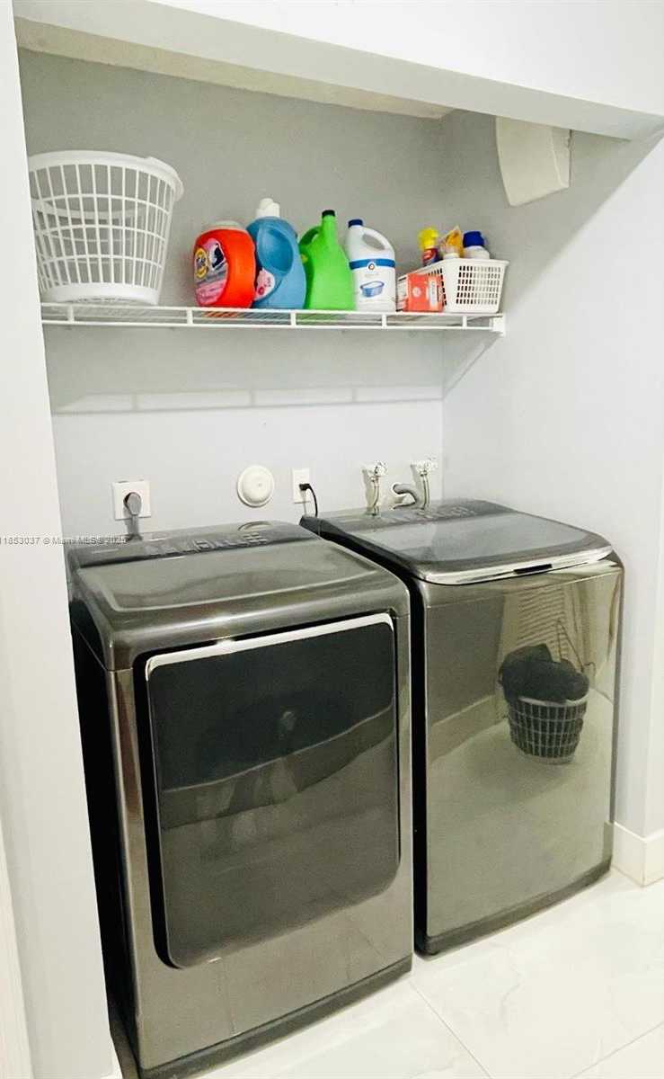 Small Image of 18336 NORTH WEST 6TH ST, Pembroke Pines Number 47
