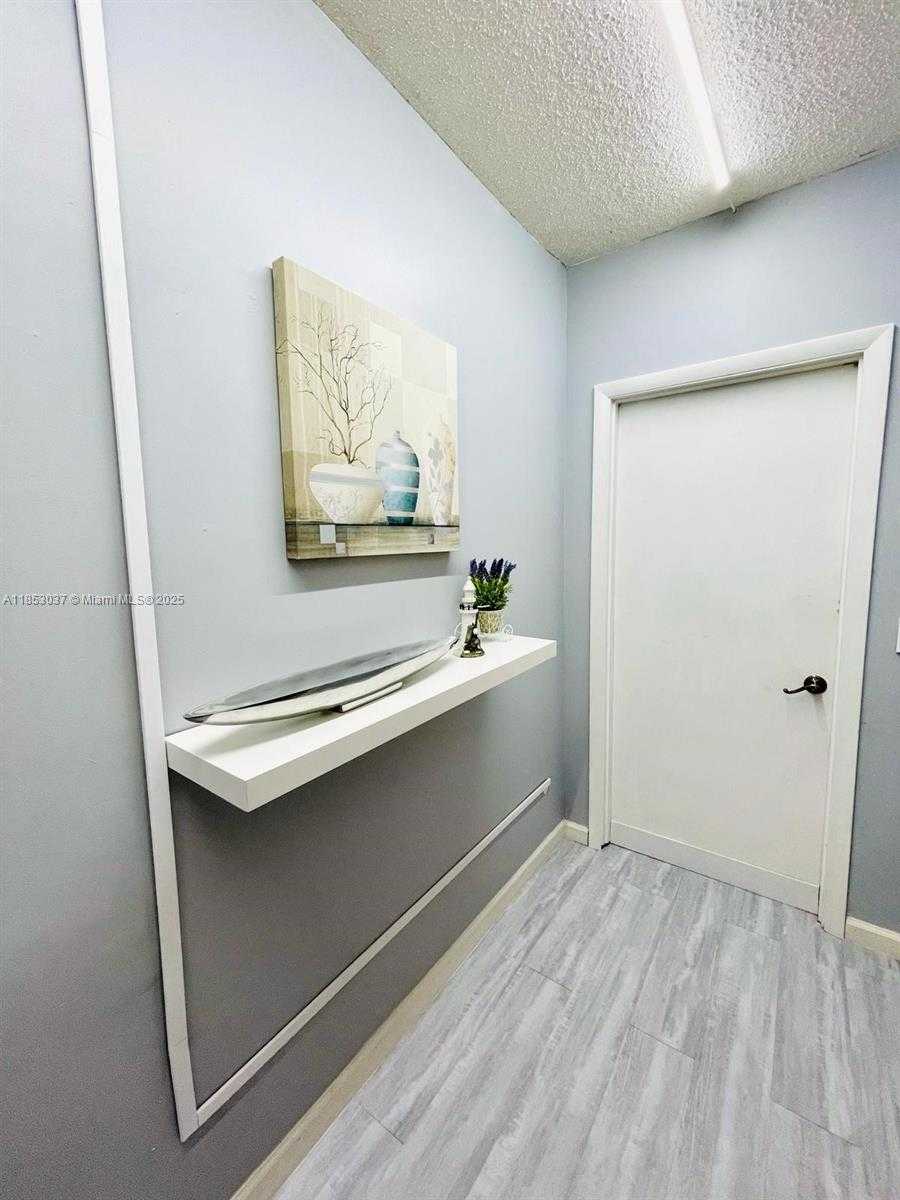 Small Image of 18336 NORTH WEST 6TH ST, Pembroke Pines Number 54