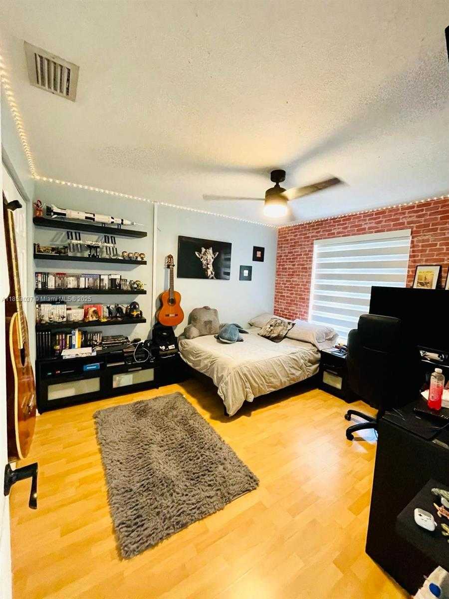Small Image of 18336 NORTH WEST 6TH ST, Pembroke Pines Number 55